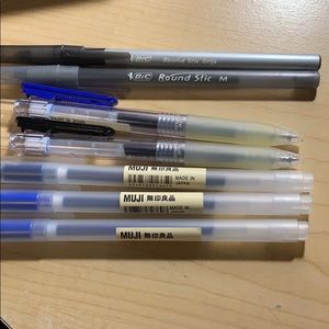 Muji pens (blue & black)